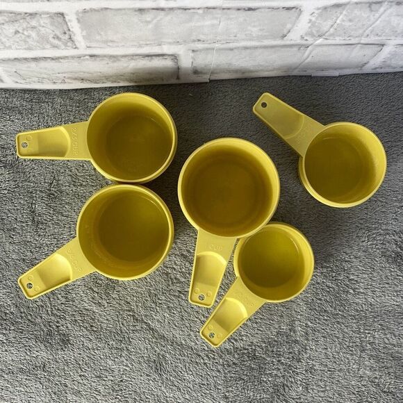 Vintage Tupperware Stacking Measuring Cups - Picture 4 of 7